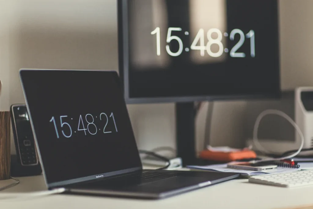 How to choose the right time clock software.